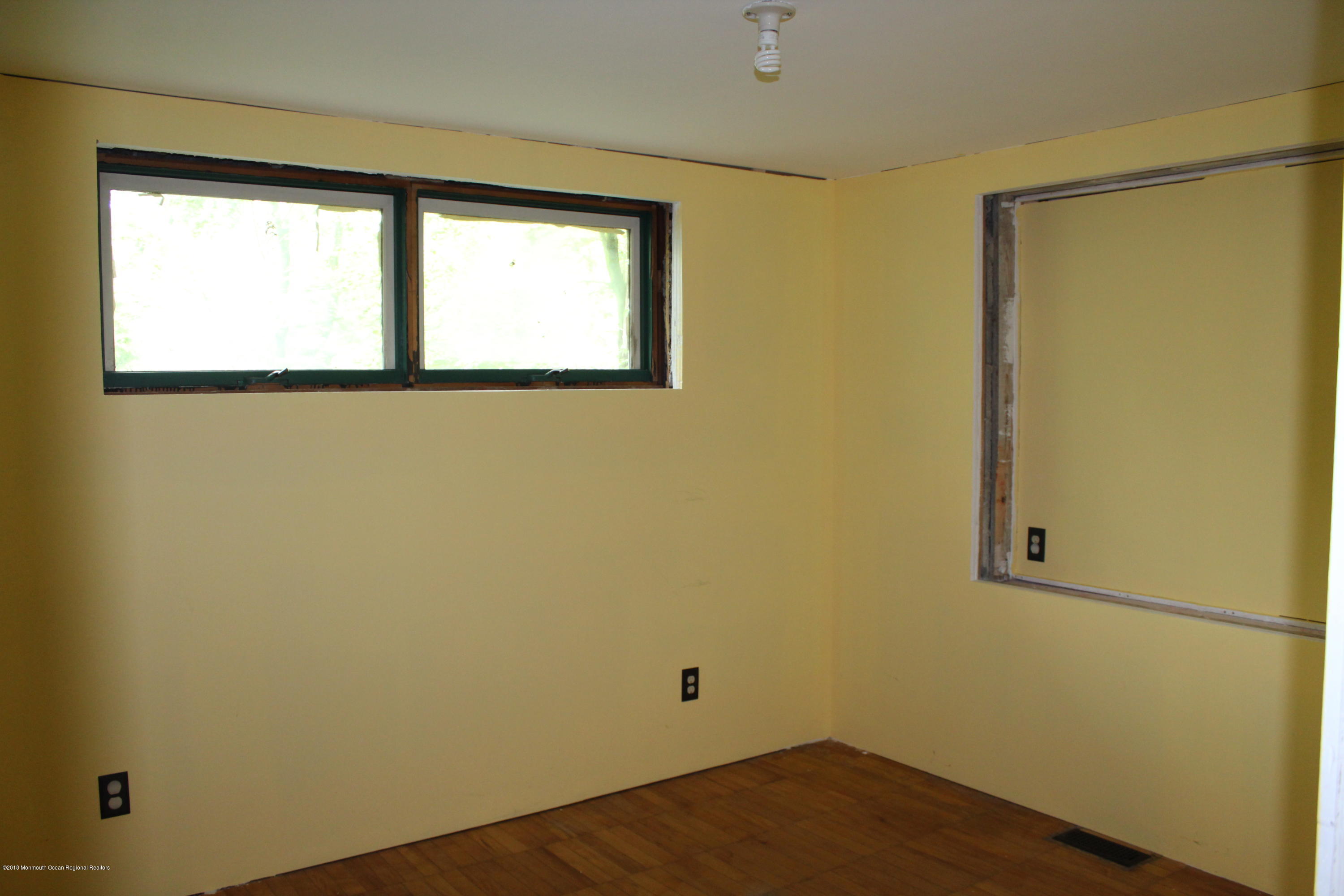 2 Pine Drive Roosevelt, NJ 08555 - Photo 12 of 13 IMG_1327