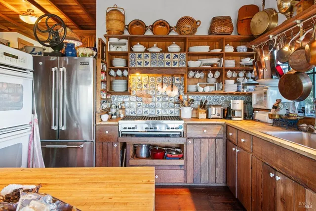 $2,650,000 | 4040 Spring Mountain Road, St. Helena, CA 94574