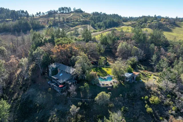 $2,650,000 | 4040 Spring Mountain Road, St. Helena, CA 94574
