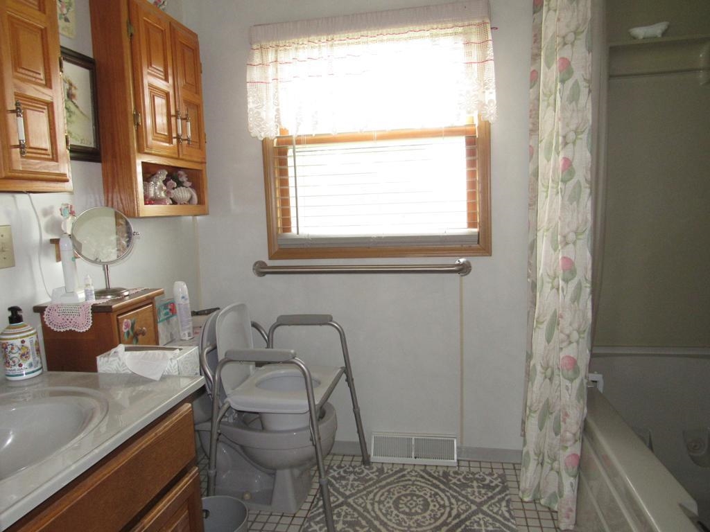 5069 East County Rd C Superior, WI 54880 - Photo 37 of 41 Gallery Image 37