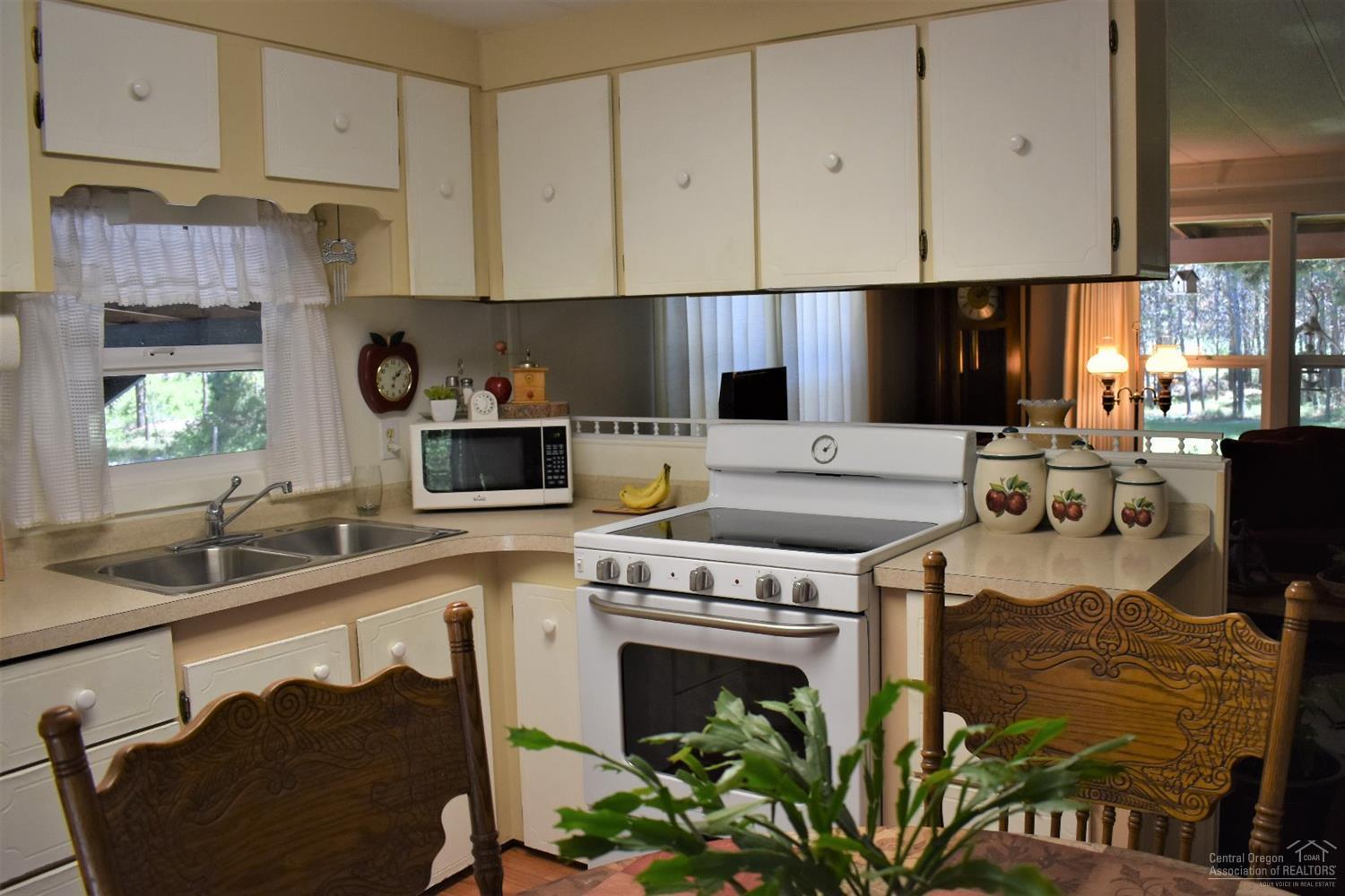 17275 Covina Road Bend, OR 97707 - Photo 8 of 21 Additional Photo