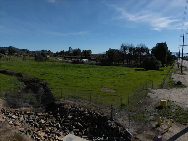 a view of a grassy field