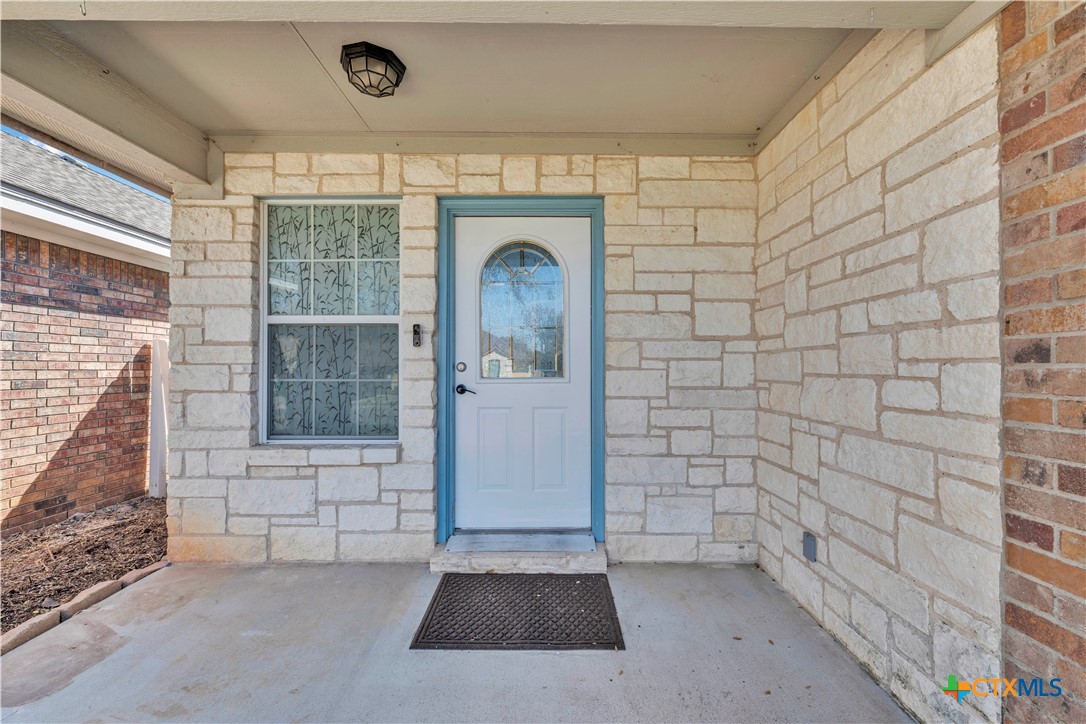 131 Gehler Circle Nolanville, TX 76559 - Photo 2 of 28