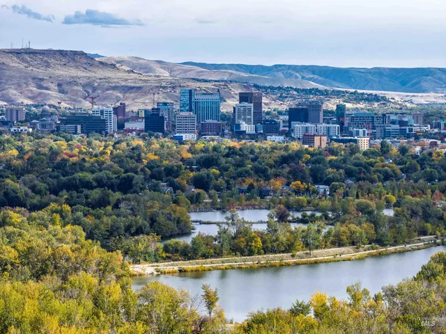 $532,500 | 4230 North Freeride Lane, Garden City, ID 83714