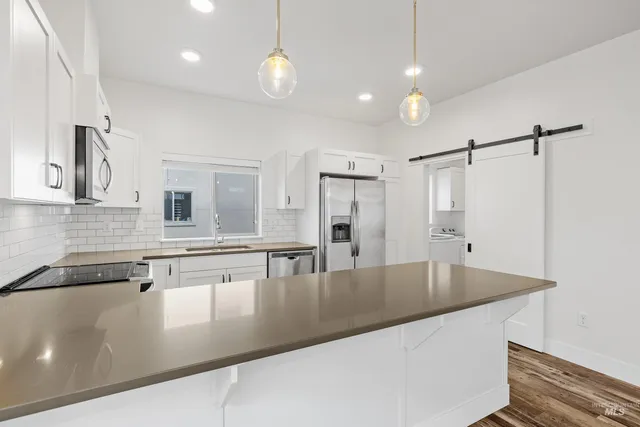 $532,500 | 4230 North Freeride Lane, Garden City, ID 83714