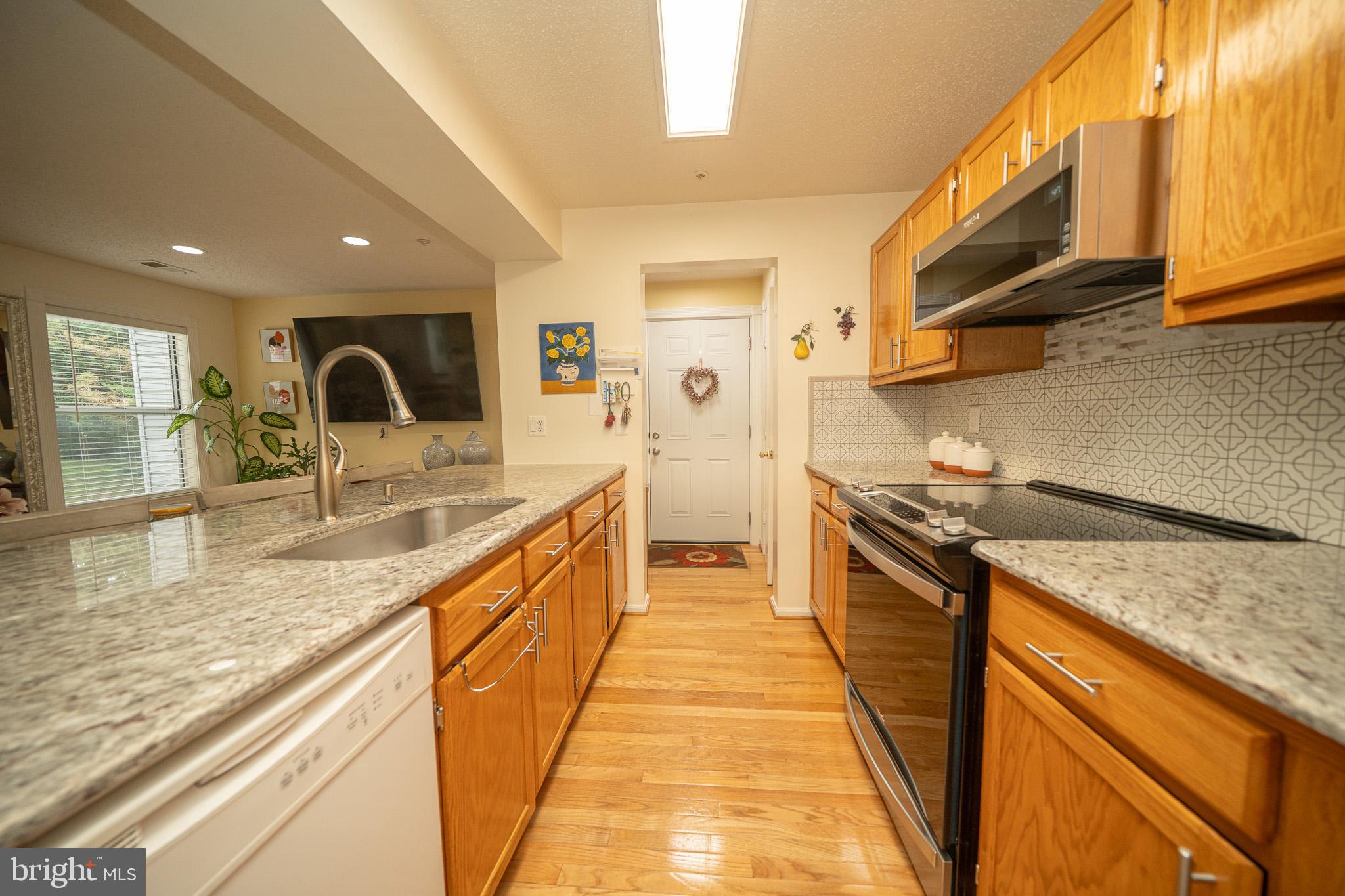 2701 Snowbird Terrace, Unit 7 Silver Spring, MD 20906 - Photo 3 of 32 Updated kitchen