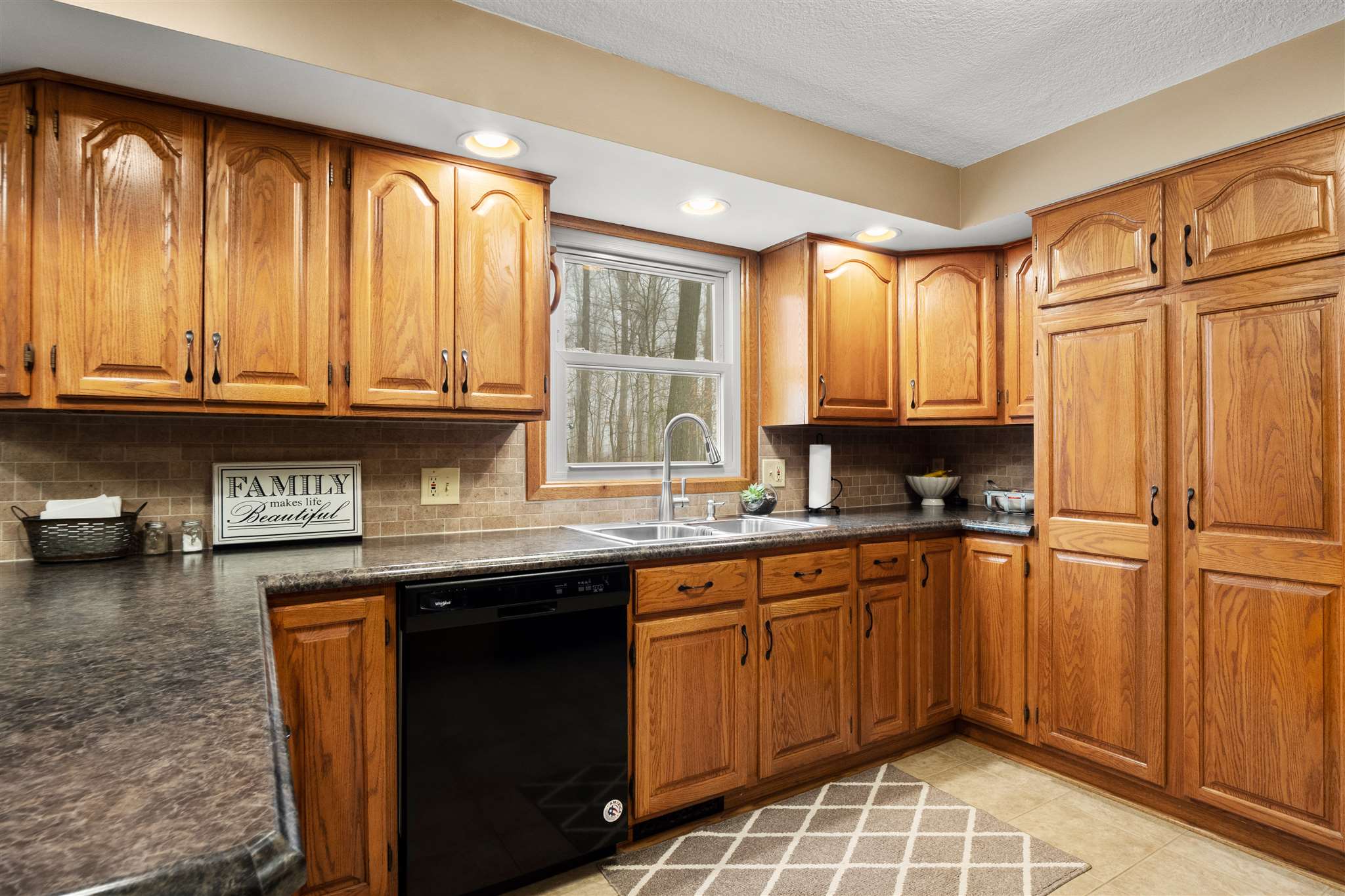 8729 Maples Road Fort Wayne, IN 46816 - Photo 11 of 36