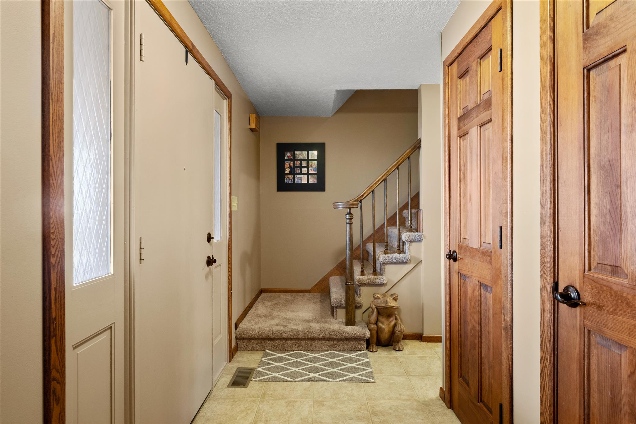8729 Maples Road Fort Wayne, IN 46816 - Photo 3 of 36