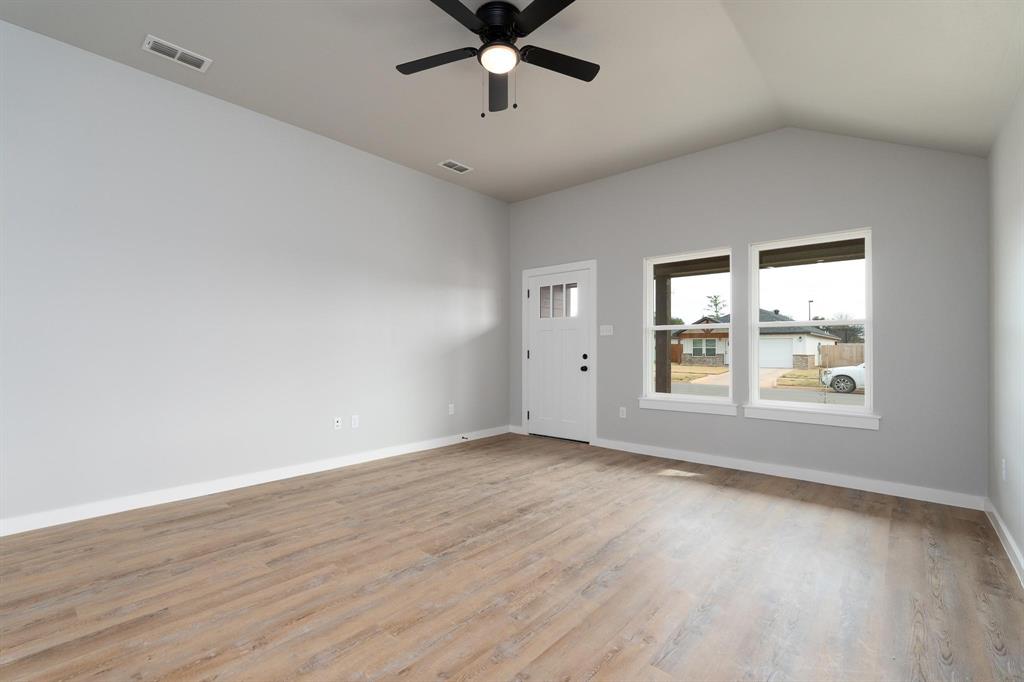 171 Tombstone Road Abilene, TX 79602 - Photo 4 of 31
