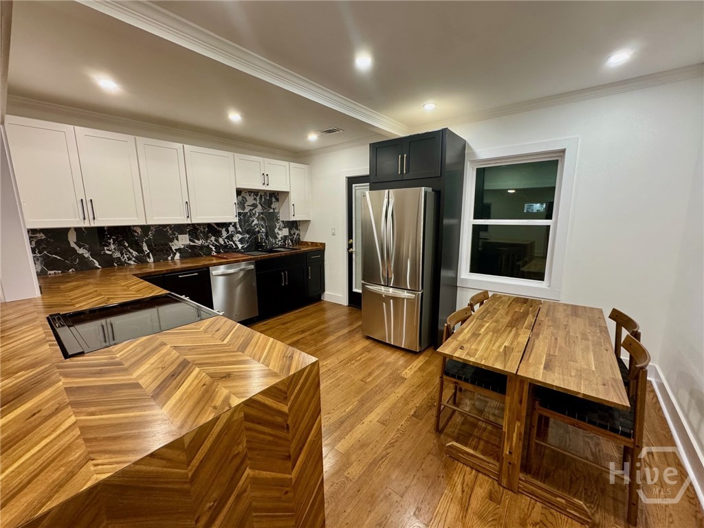 407 East 58th Street Savannah, GA 31405 - Photo 11 of 53