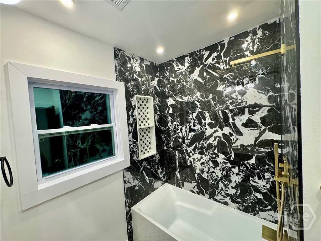 407 East 58th Street Savannah, GA 31405 - Photo 24 of 53