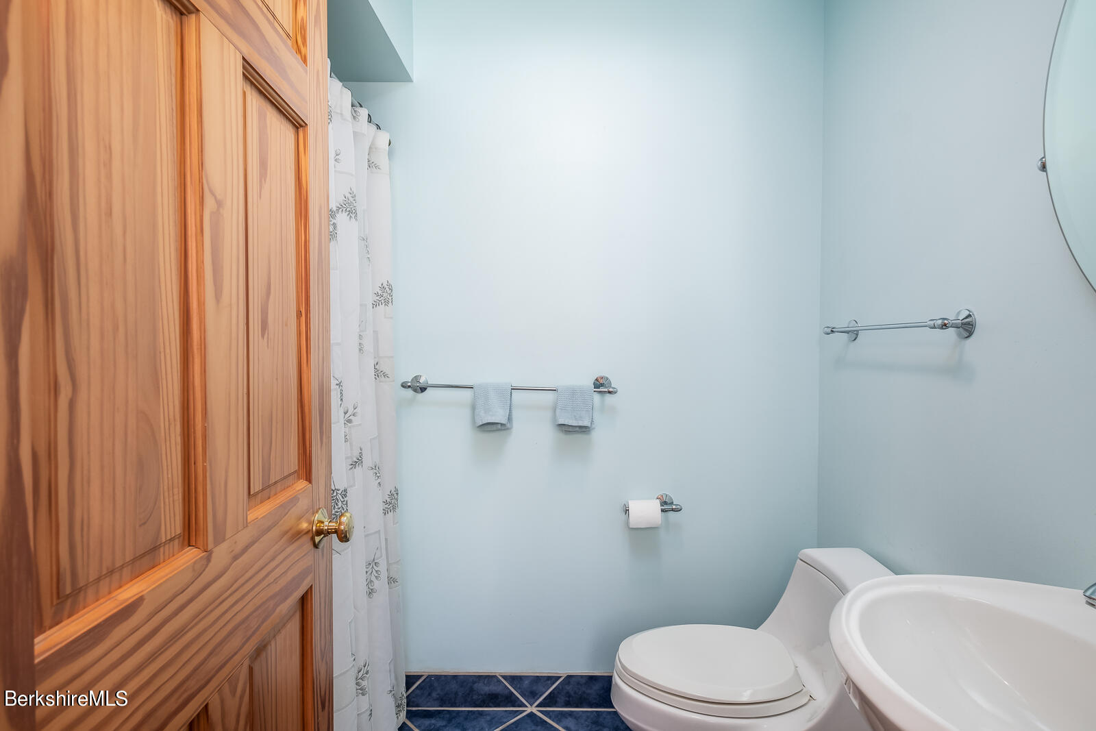 436 Henderson Road Williamstown, MA 01267 - Photo 23 of 46 Three quarter bath
