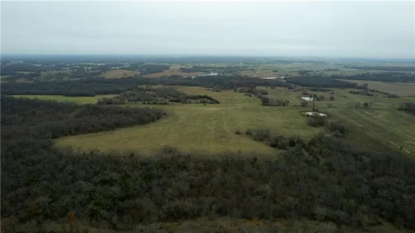 $990,000 | 10003 Northeast Rd Butler Mo 64720 Road, Butler, MO 64730