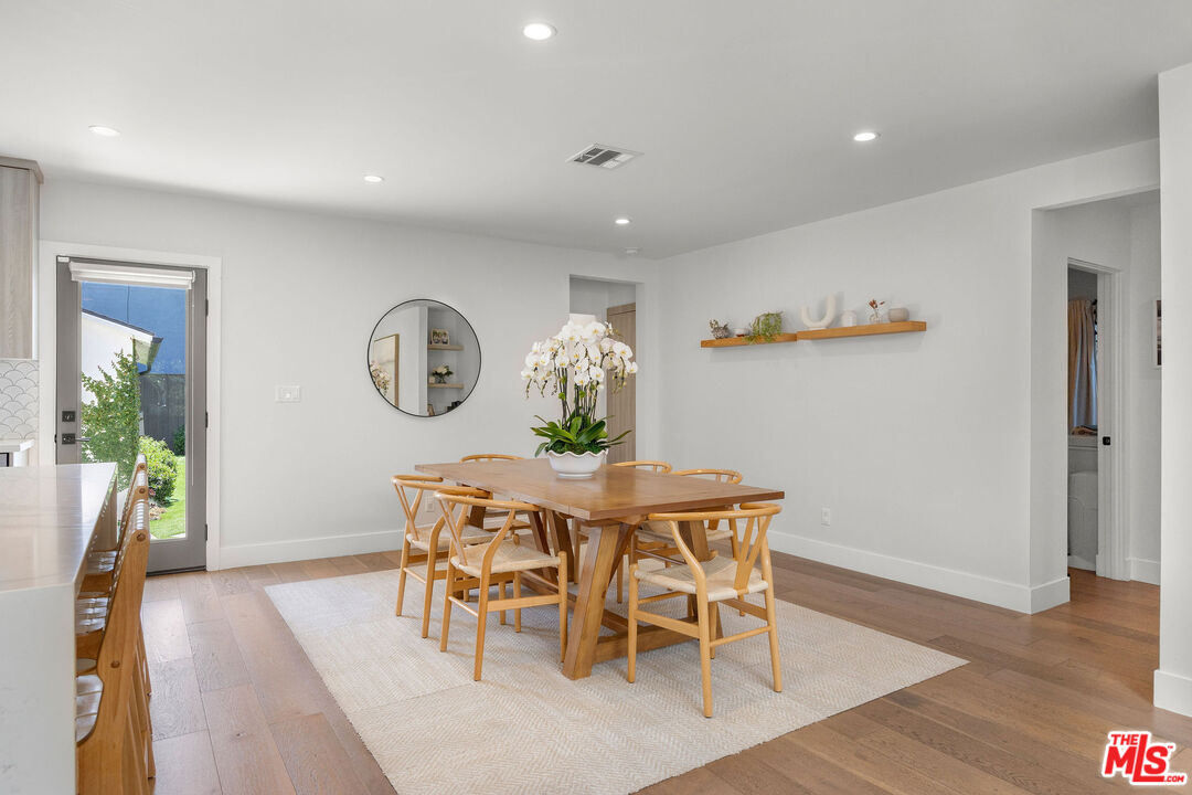 3925 Alla Road Los Angeles, CA 90066 - Photo 11 of 41 Gallery Image 11