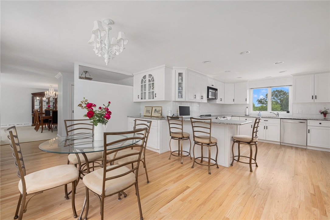331 3rd Beach Road Middletown, RI 02842 - Photo 15 of 50 Fabulous eat in kitchen
