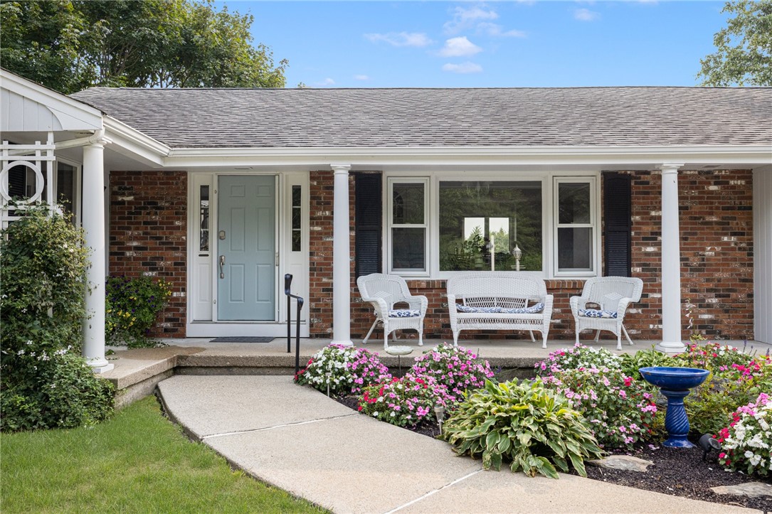 331 3rd Beach Road Middletown, RI 02842 - Photo 2 of 50 Brick front architectural shingles -
