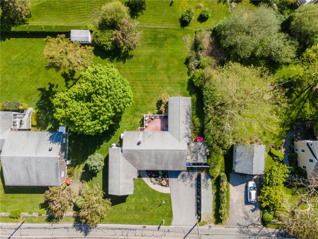 331 3rd Beach Road Middletown, RI 02842 - Photo 8 of 50 Unique design two separate wings