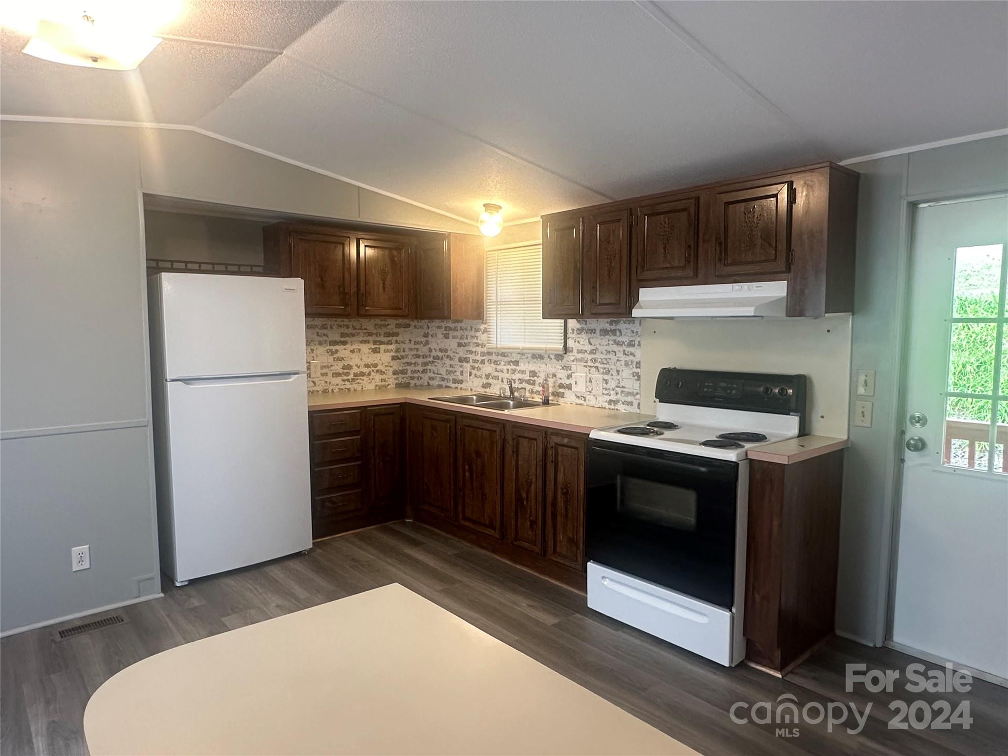 2926 Clarks Chapel Road Lenoir, NC 28645 - Photo 9 of 16 Gallery Image 9