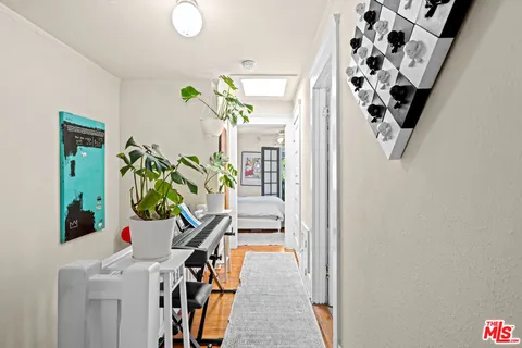 $1,250,000 | 6104 Winans Drive, Los Angeles, CA 90068