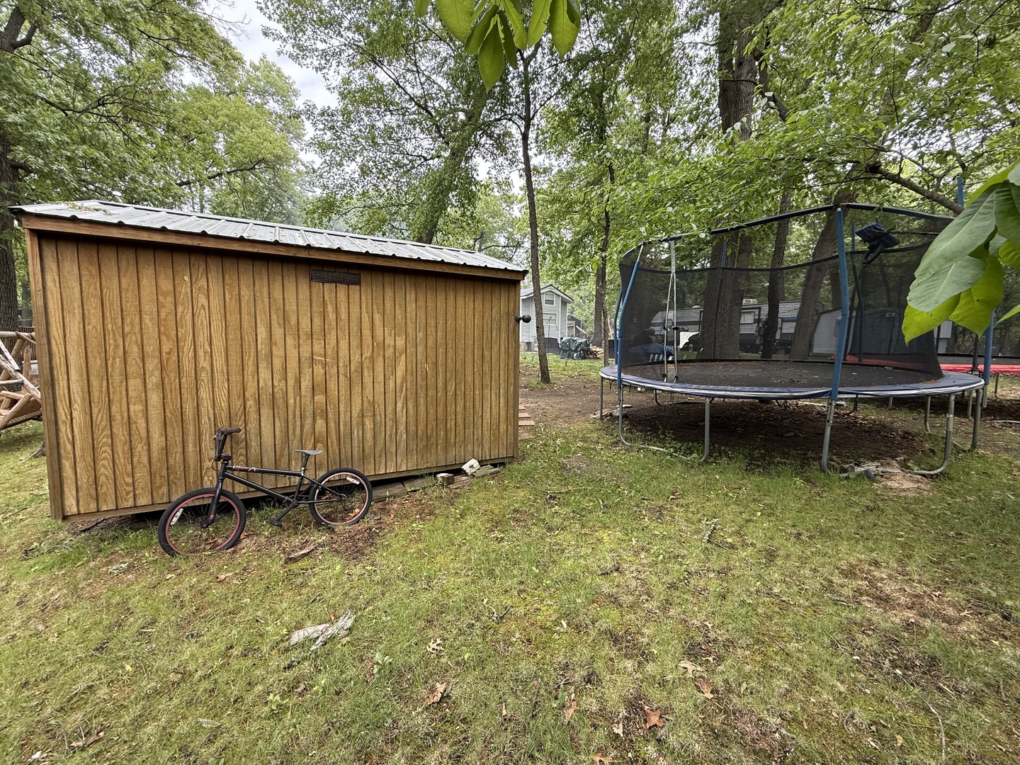 21-191 Woodhaven Lakes Sublette, IL 61367 - Photo 17 of 22 a backyard of a house with barbeque oven