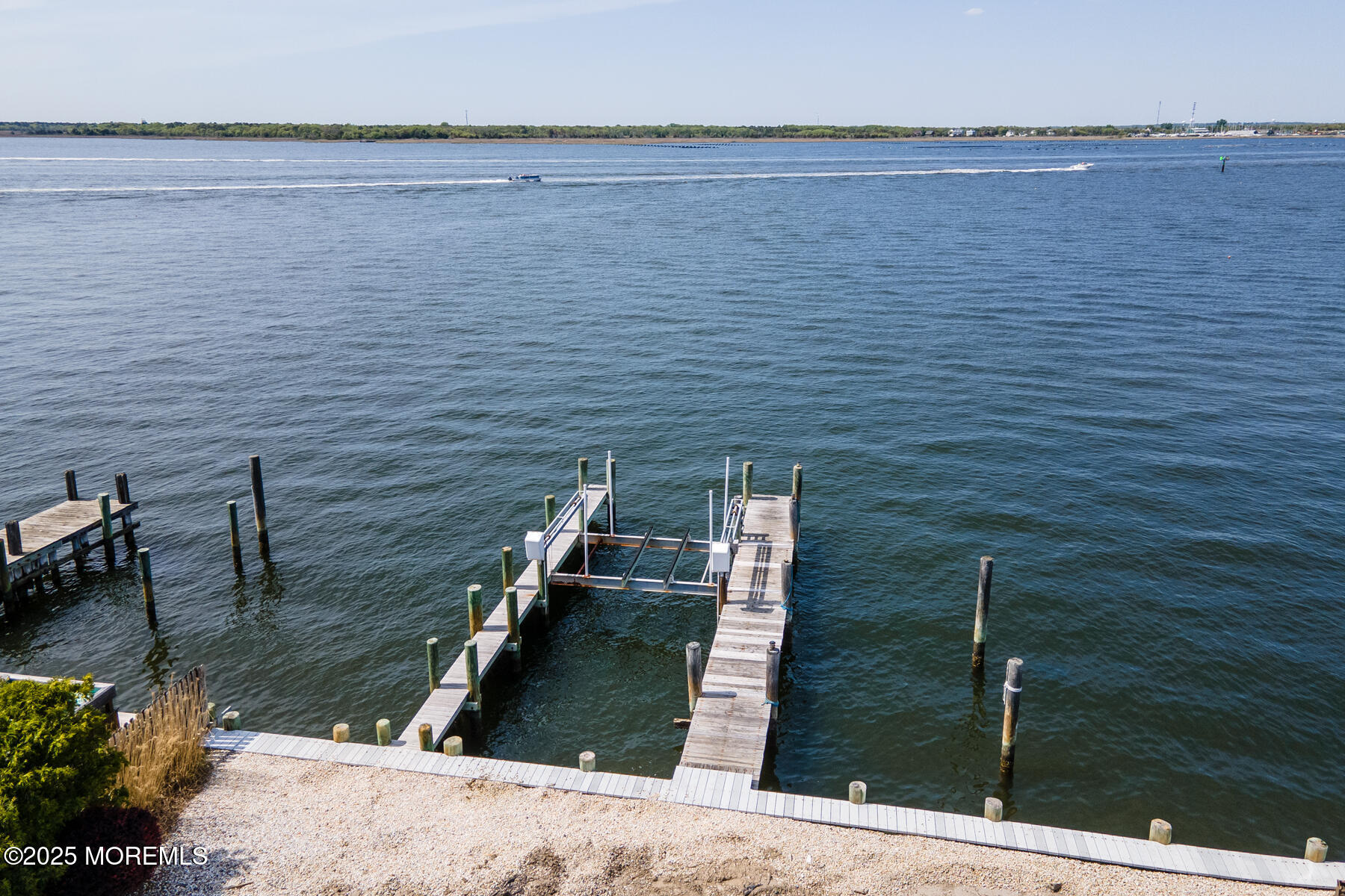 275 Curtis Point Drive Mantoloking, NJ 08738 - Photo 14 of 17