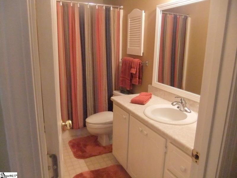 148 Suffolk Road Boiling Springs, SC 29316 - Photo 13 of 25