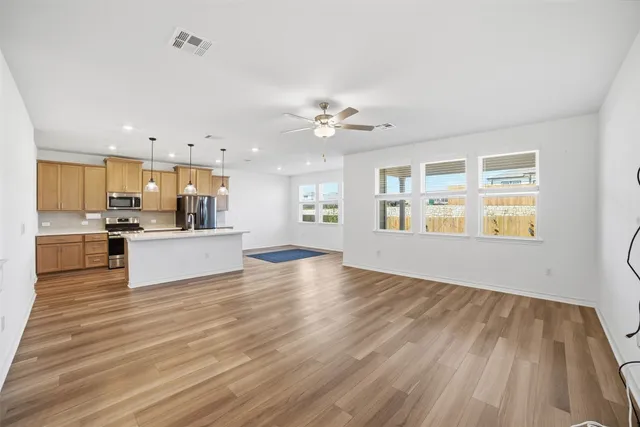 $2,275 | 13606 Fire Island Drive, Pflugerville, TX 78660