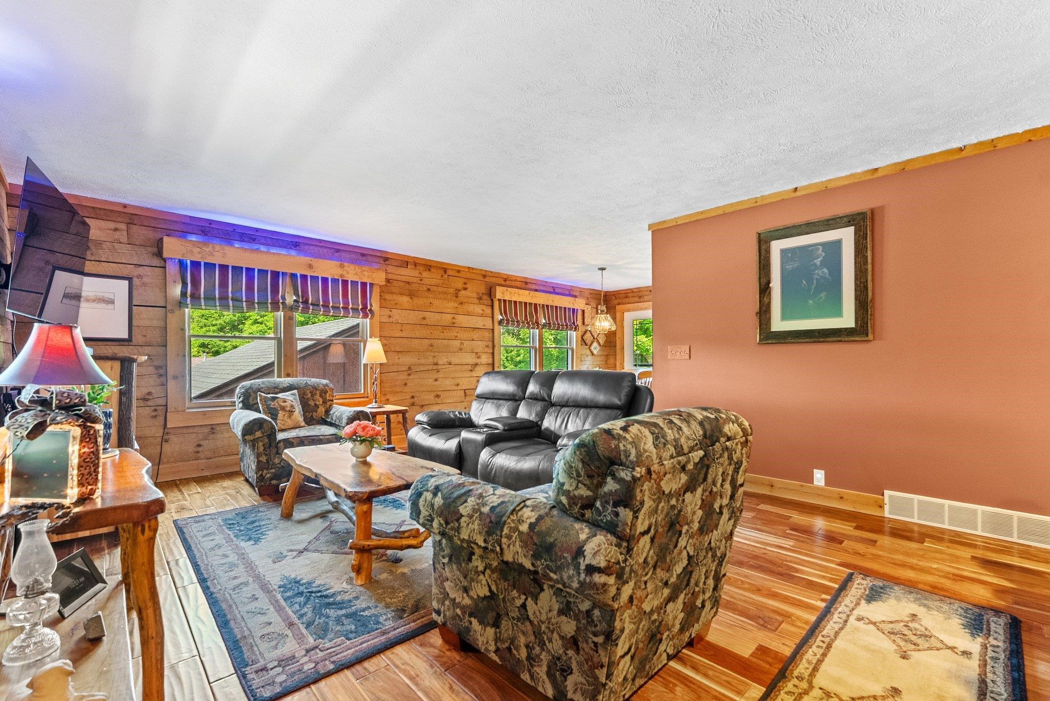 3299 Hunters Ridge Road Traverse City, MI 49685 - Photo 6 of 60 1935259-630daf40-78e0-450c-9af1-539fc024e96c.JPG