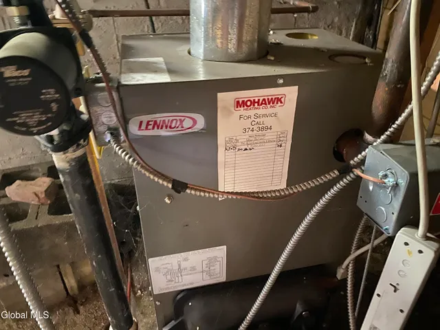 $89,100 | 45 6th Street, Waterford, NY 12188