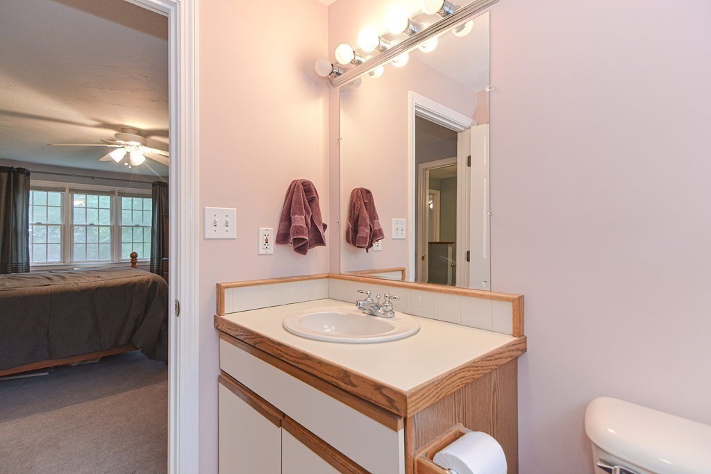 38 Catacunemaug Road Shirley, MA 01464 - Photo 32 of 42 Gallery Image 32