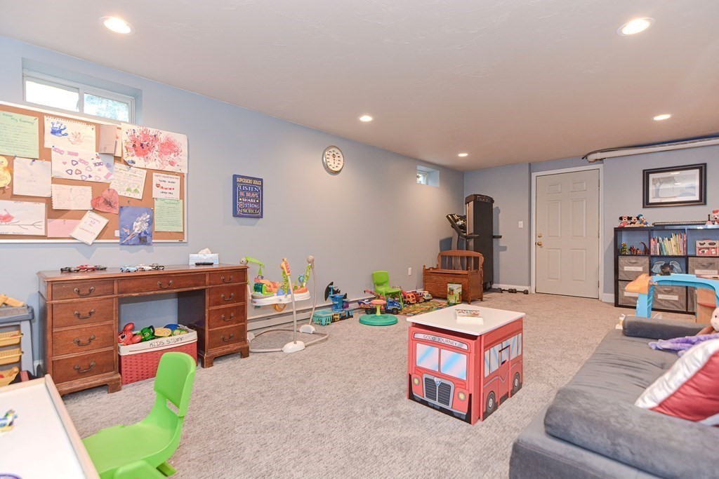 38 Catacunemaug Road Shirley, MA 01464 - Photo 36 of 42 Gallery Image 36