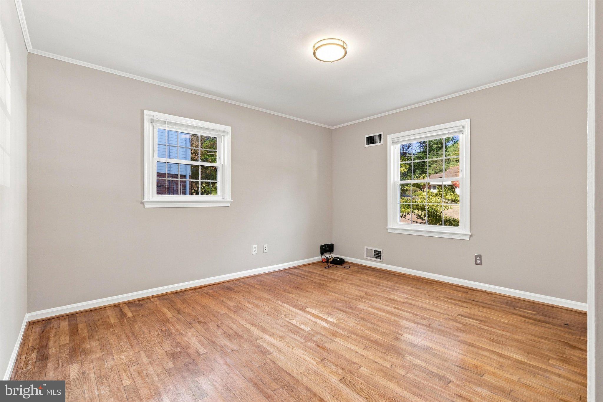 10614 Glenwild Road Silver Spring, MD 20901 - Photo 31 of 47 Bedroom 1