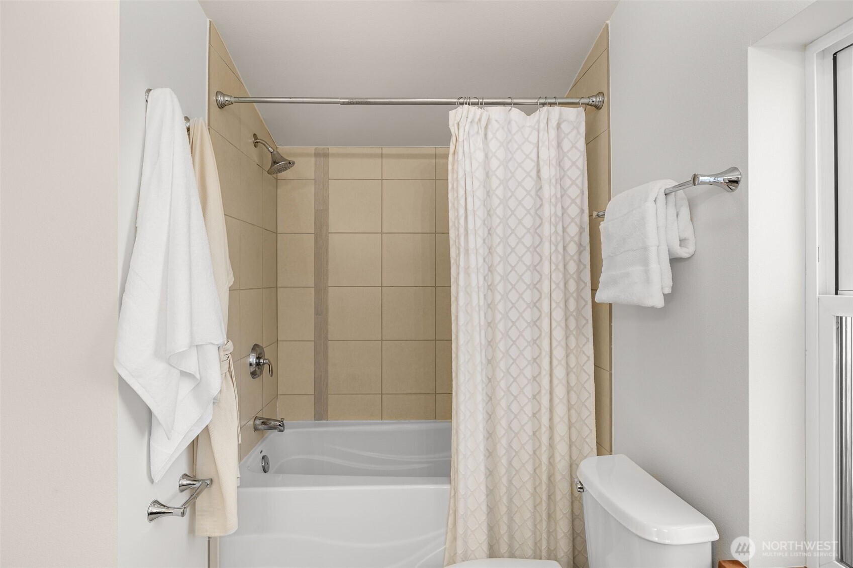 1408 Alonzo Avenue Northwest, Unit A Seattle, WA 98117 - Photo 16 of 31