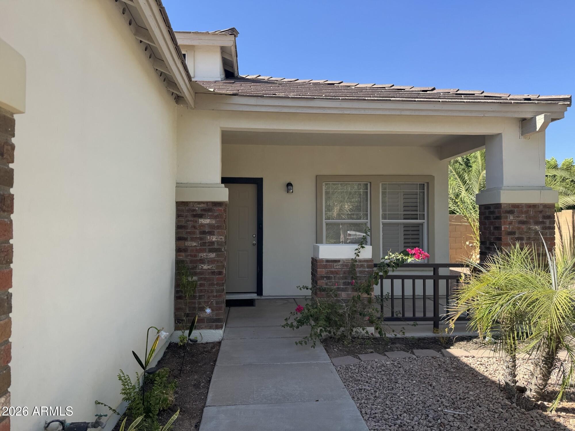 2584 East Del Rio Court Gilbert, AZ 85295 - Photo 2 of 18 IMG_5642