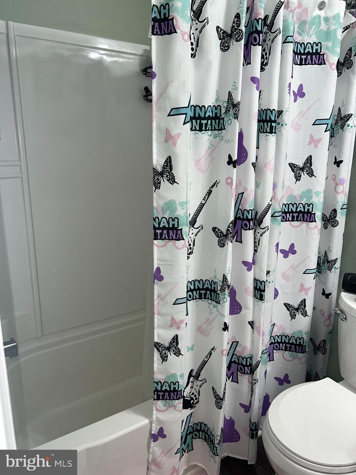 2807 Gramercy Way Mount Laurel, NJ 08054 - Photo 33 of 45 Bathtub