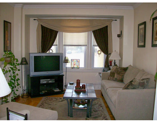 20 Temple Place, Unit 1 Framingham, MA 01701 - Photo 3 of 10 Gallery Image 3