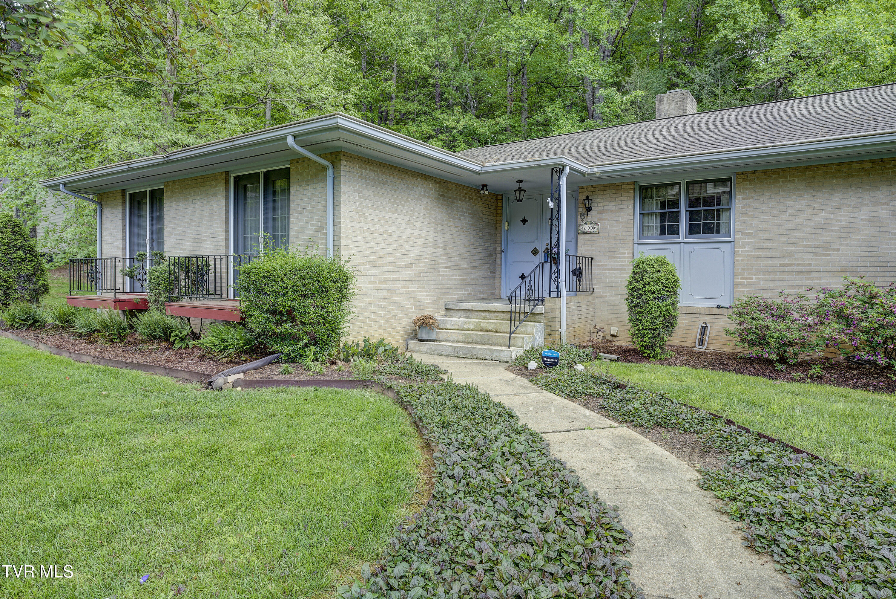 600 Valley Avenue Erwin, TN 37650 - Photo 3 of 63 Valley-57