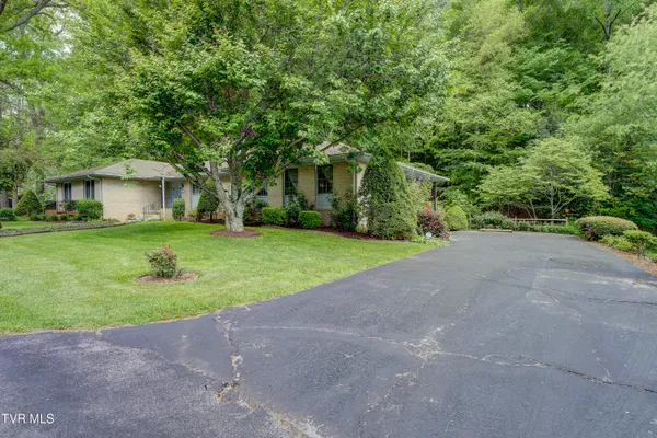 $439,900 | 600 Valley Avenue, Erwin, TN 37650