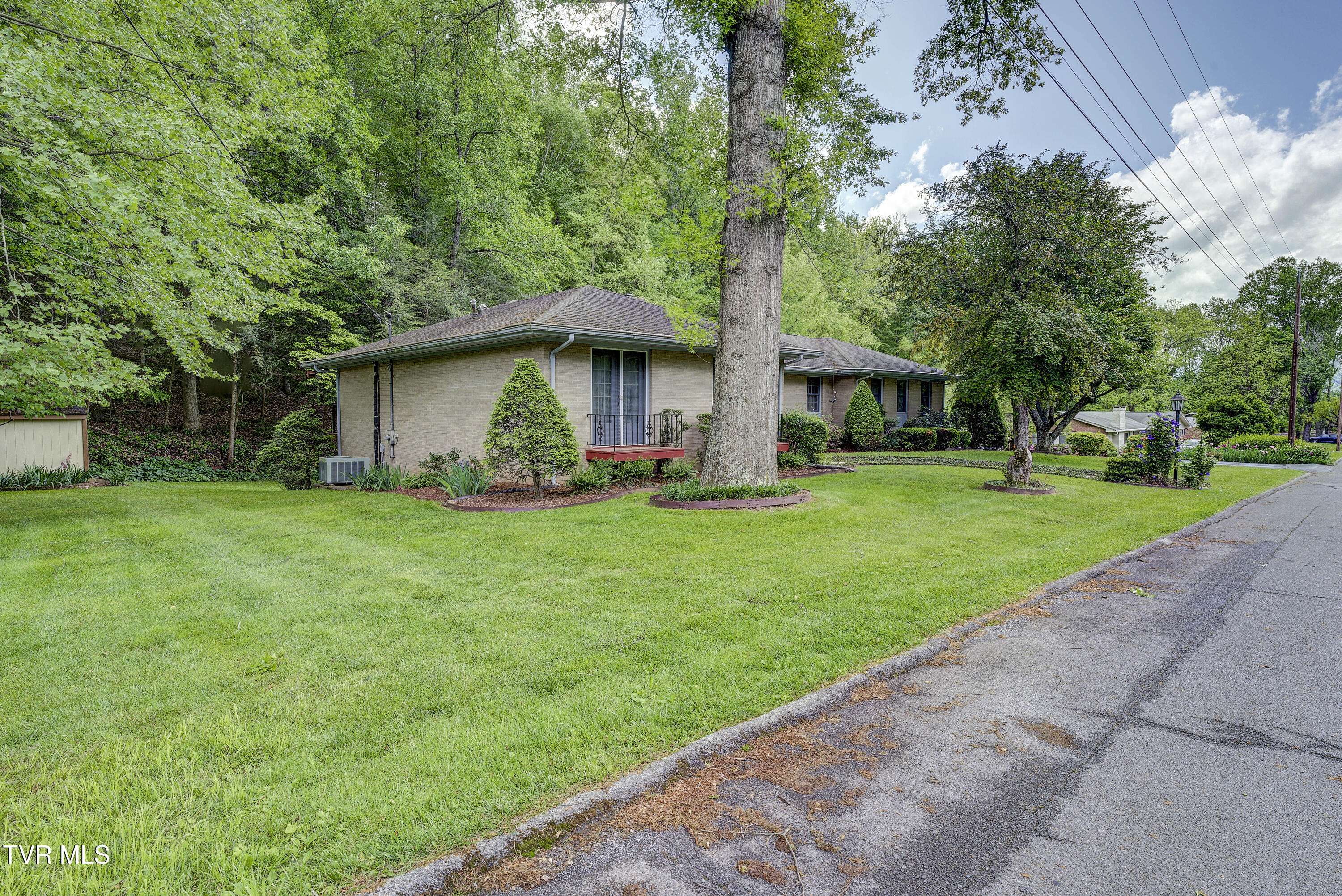 600 Valley Avenue Erwin, TN 37650 - Photo 63 of 63 Valley-63