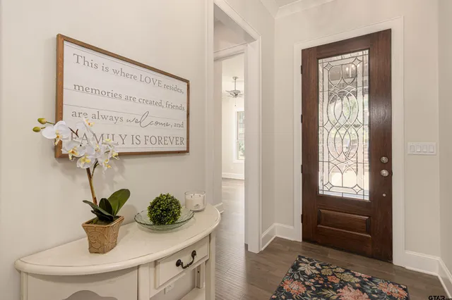 $459,900 | 5709 Fern Cove Terrace, Tyler, TX 75703