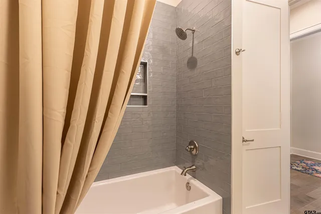 $459,900 | 5709 Fern Cove Terrace, Tyler, TX 75703