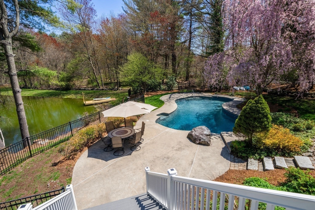 19 Devonshire Road Middleton, MA 01949 - Photo 35 of 42