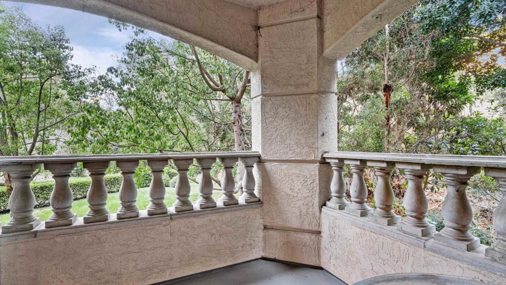 2894 Torrey Pines Road La Jolla, CA 92037 - Photo 12 of 46 a balcony with wooden floor