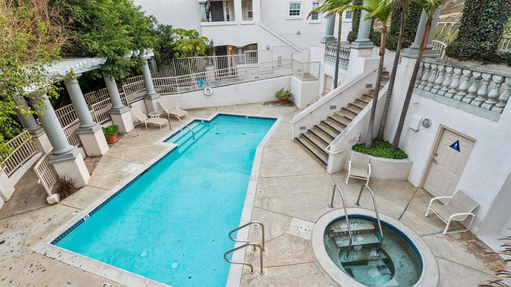 2894 Torrey Pines Road La Jolla, CA 92037 - Photo 43 of 46 an outdoor view with patio