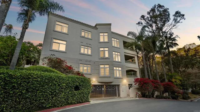 $1,100,000 | 2894 Torrey Pines Road, La Jolla, CA 92037