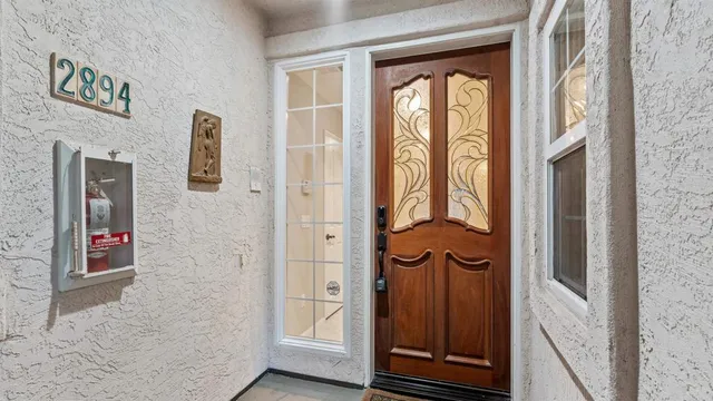 $1,100,000 | 2894 Torrey Pines Road, La Jolla, CA 92037