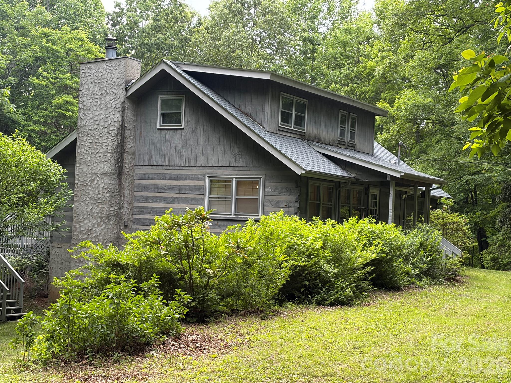 377 Woodstream Road Waynesville, NC 28786 - Photo 2 of 4