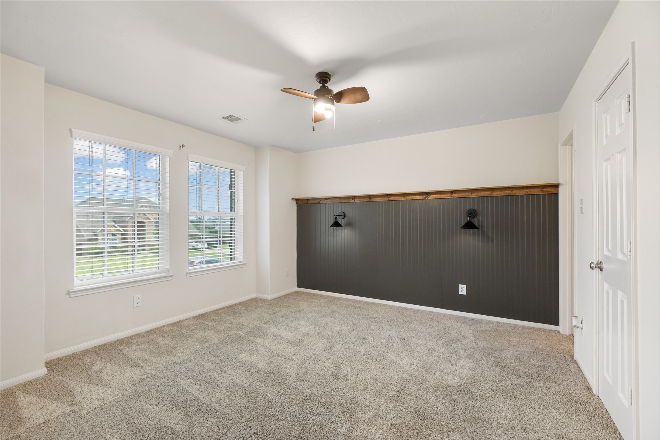 4502 Sunrise Road Baytown, TX 77523 - Photo 27 of 42 a view of an empty room with a window