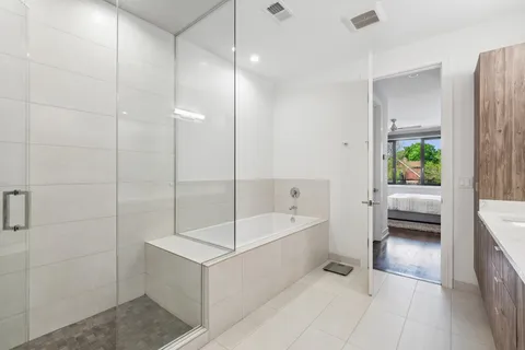 $775,000 | 3032 West Lyndale Street, Unit 2W, Chicago, IL 60647