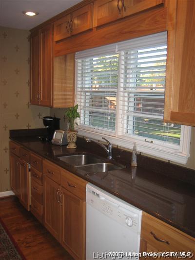 18 Robin Road New Albany, IN 47150 - Photo 8 of 21 Gallery Image 8